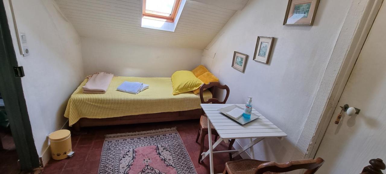 Chambre D'Hotes Les Jardins De Marie, Sci Charles III Bernay  Εξωτερικό φωτογραφία